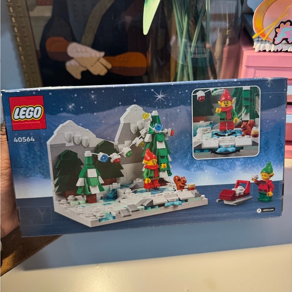 Lego- Winter Elves Scene - Picture 4 of 5